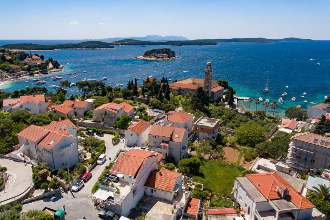 Apartments Jacky Hvar Town Eksteriør bilde